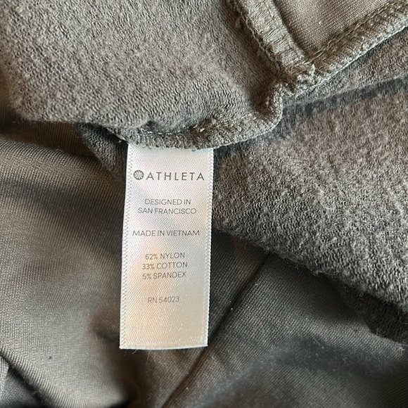 Athleta Surrey Hills Hoodie Sweatshirt Dress with Kangaroo Pocket. Size Small - Picture 12 of 13